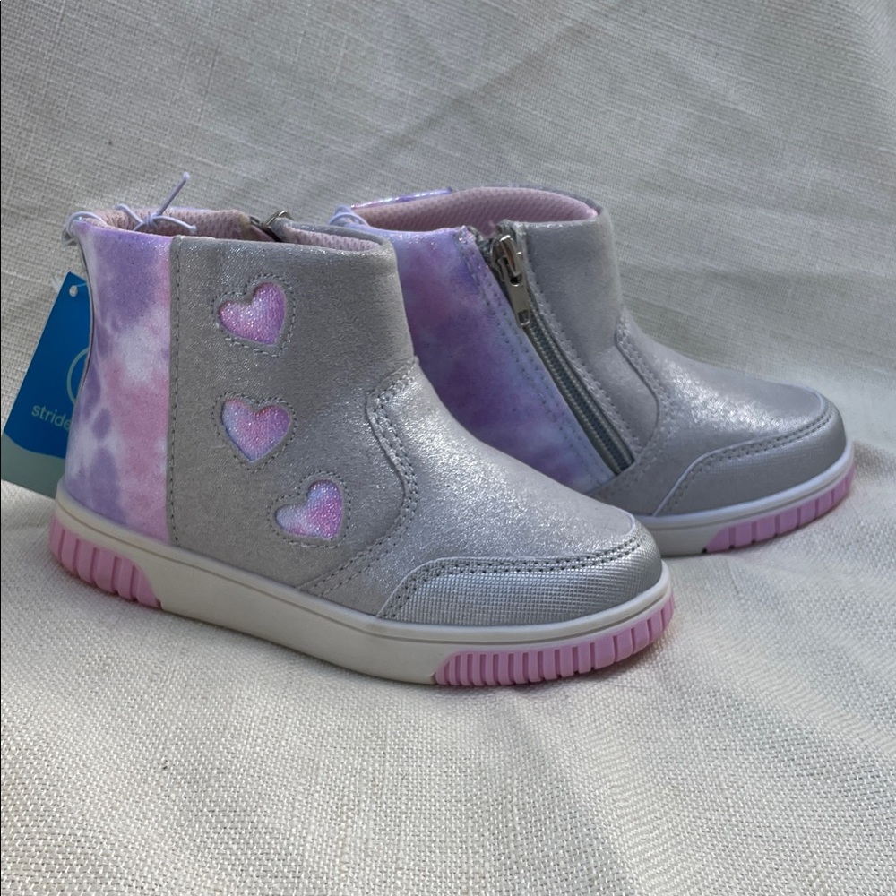 Stride Rite Girls 10 NWT Silver High-Top Sneakers Pink Accents & Heart Cutouts